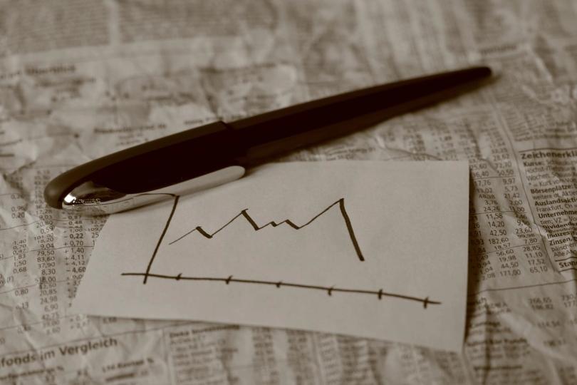 bitcoin enfrenta ajustes - Bitcoin enfrenta ajustes após liquidações na Ásia