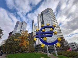 bitcoin expansao euro - Bitcoin Expansão Euro: Impactos da Digitalização Monetária na