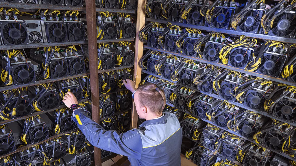mineradores bitcoin enfrentam - Mineradores Bitcoin Enfrentam Desafios Após Recuperação de Receita